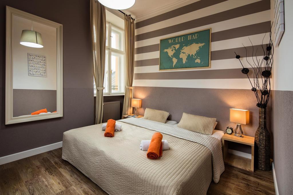 Hostel Rynek 7 Cracovia Exterior foto