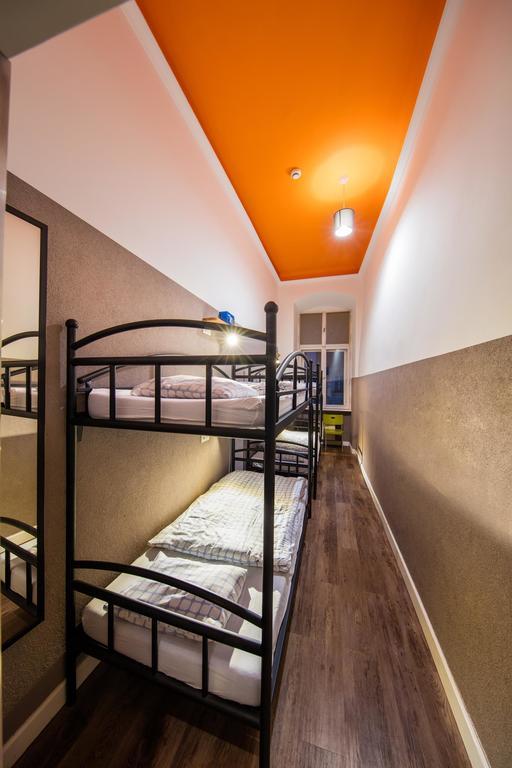 Hostel Rynek 7 Cracovia Exterior foto